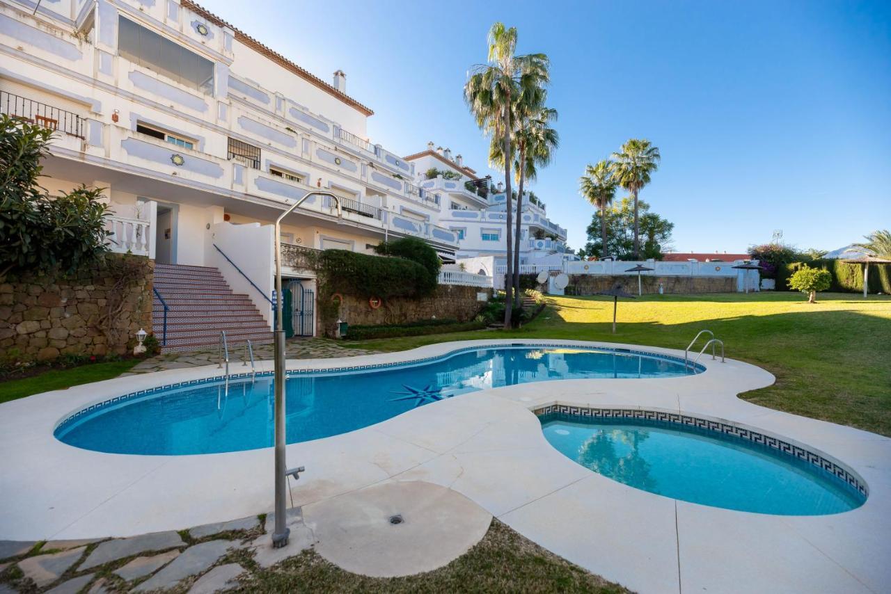 Vacation Marbella: Pet-friendly Ground Floor Near Puerto Banus Apartamento Marbella