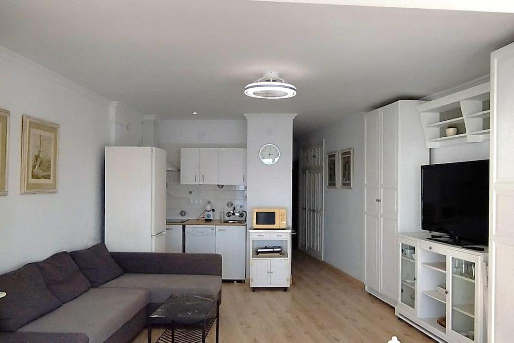 Estudio Con Increibles Vistas. Apartamento Marbella