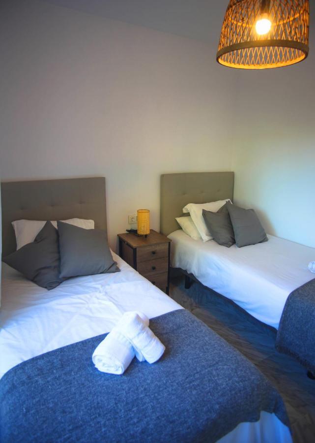 Walk To Puerto Banus, 2br, 2bth, Pool Apartment Marbella