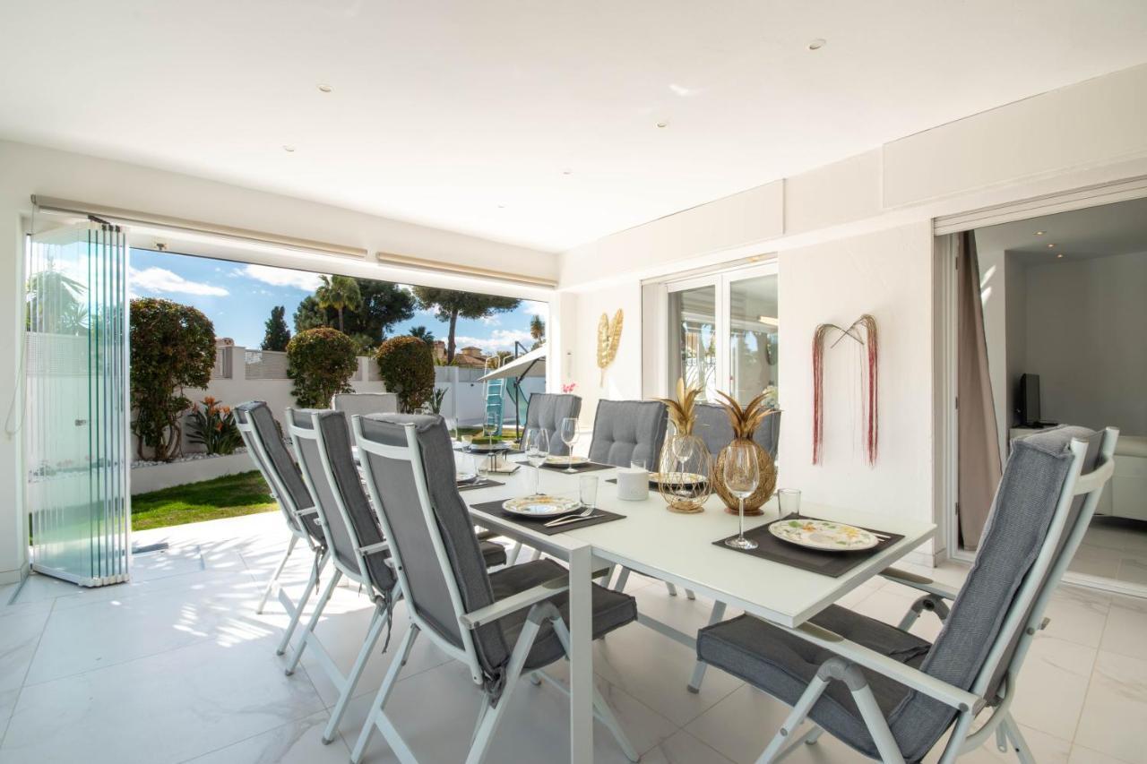 Encantadora Junto A La Playa En Monteros Con Seguridad 24 Villa Marbella