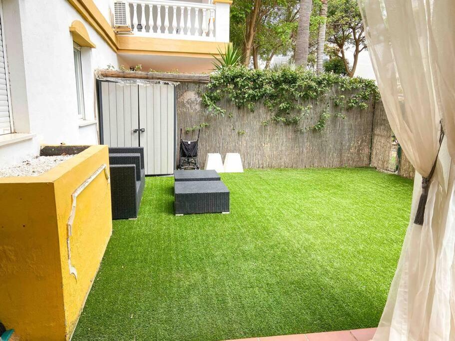 Luxurious 2 Bedroom Apartment, Puerto Banus, Two Beautifull Swimmingpools Apartamento