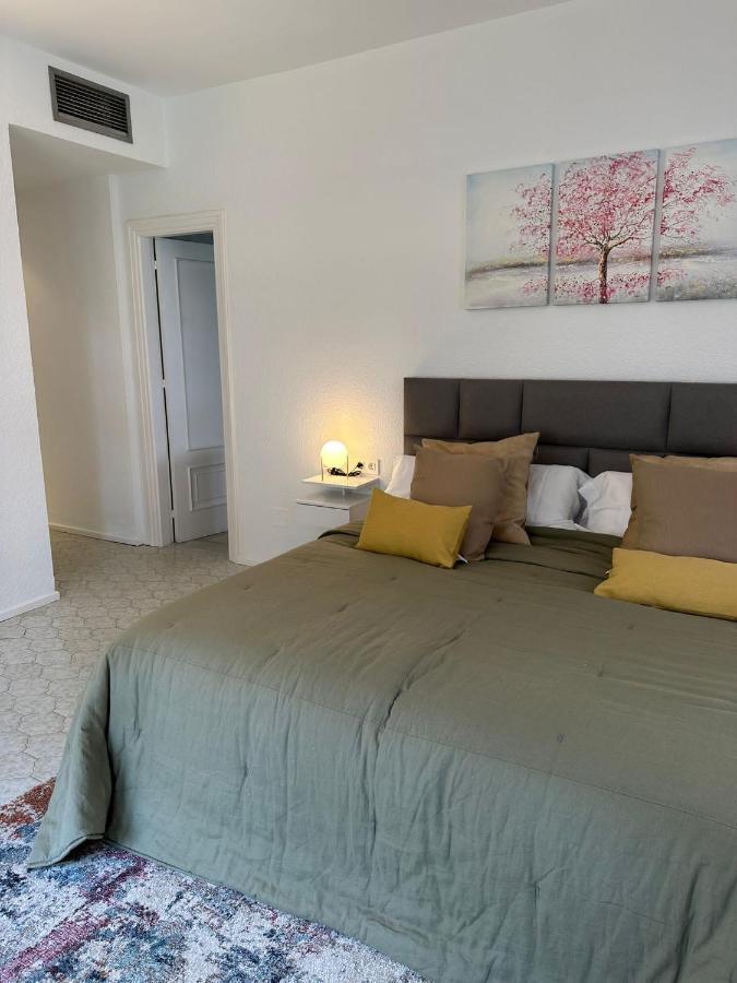 Apartamento - Puerto Banus Playa - Andalucia Del Mar * Marbella