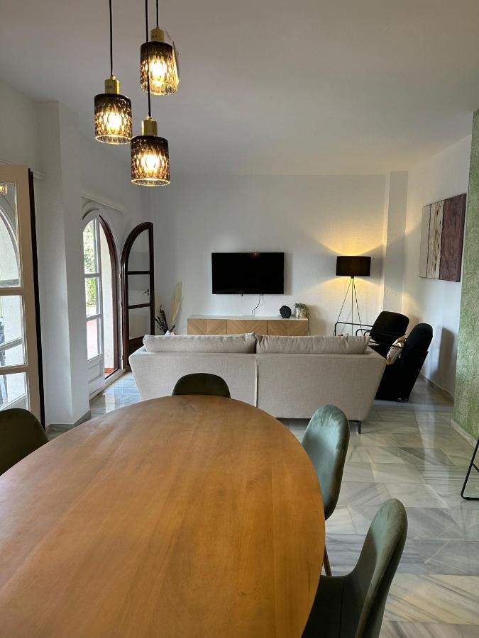 Apartamento - Puerto Banus Playa - Andalucia Del Mar Apartamento Marbella