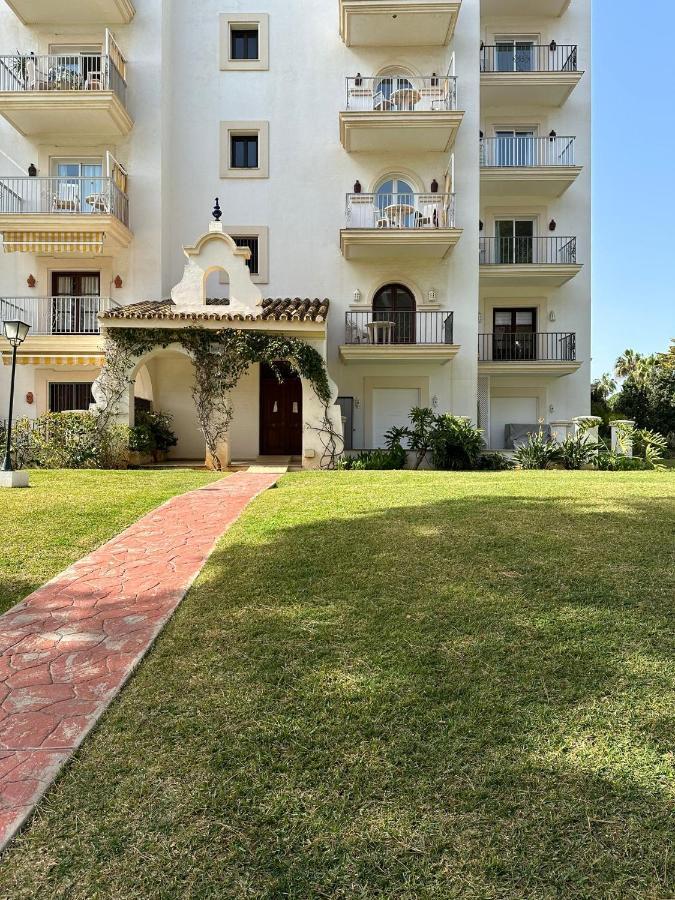 Apartamento - Puerto Banus Playa - Andalucia Del Mar Apartamento