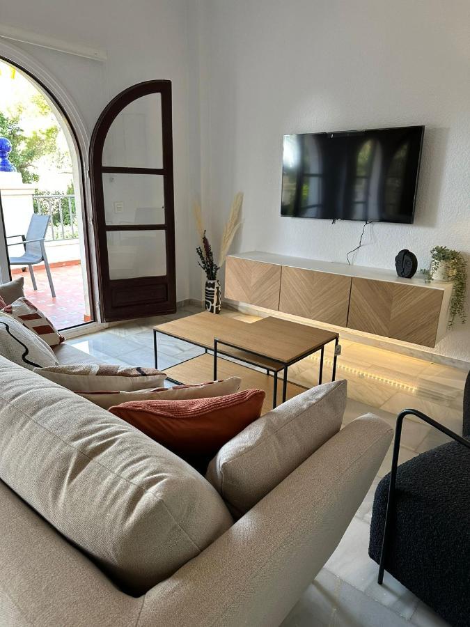 Apartamento - Puerto Banus Playa - Andalucia Del Mar Apartamento