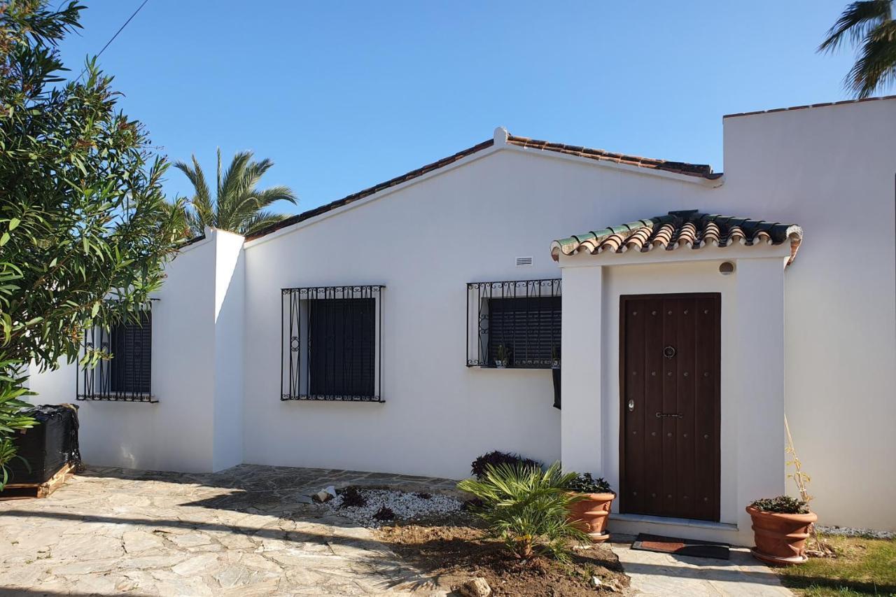 Sea Breeze Villa *