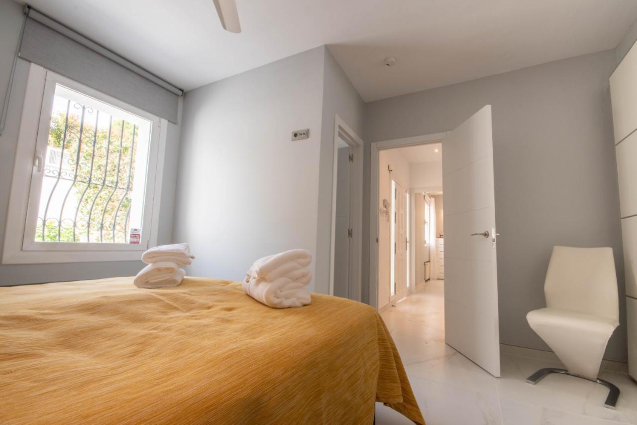 Encantadora Junto A La Playa En Monteros Con Seguridad 24 Villa Marbella