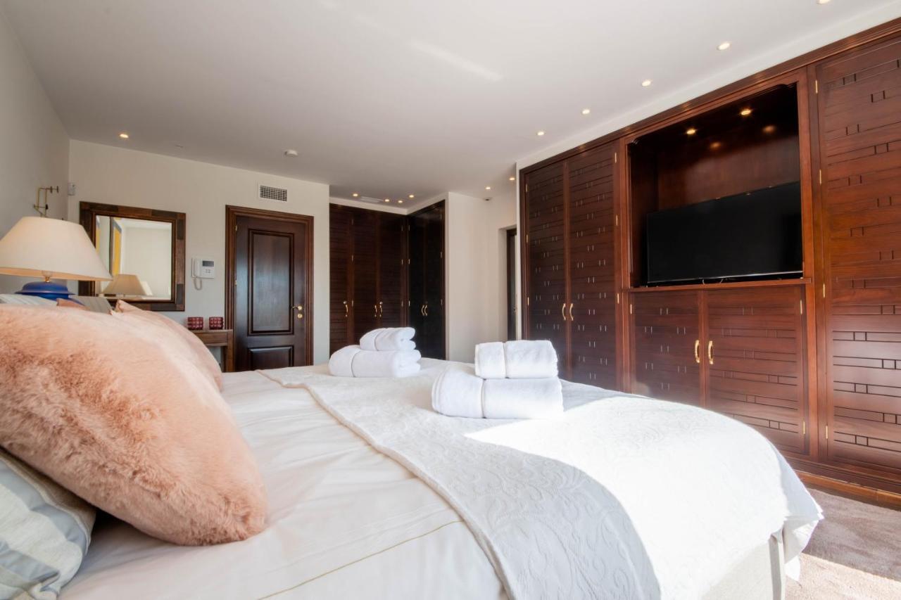 Encantadora Junto A La Playa En Monteros Con Seguridad 24 Villa *