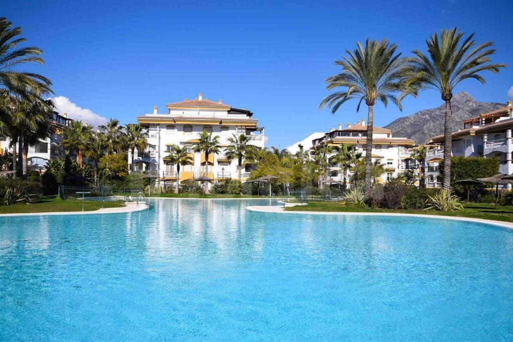 Apartamento Luxurious 2 Bedroom Apartment, Puerto Banus, Two Beautifull Swimmingpools