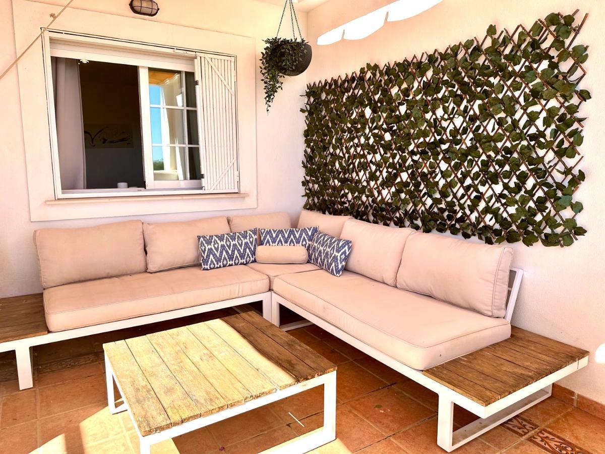 Moderno Con Preciosas Vistas Al Mar En Urbanizacion Con Piscina - Rio Real 11 2g Apartment Marbella