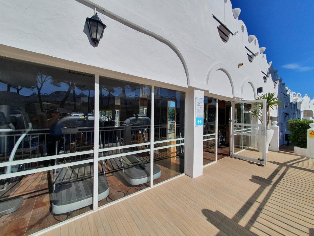 Beautiful House In Elviria, With 2 Bedrooms, 2 Swimming Pools, Sauna, Jacuzzi, Gym, Wifi Holiday home Marbella