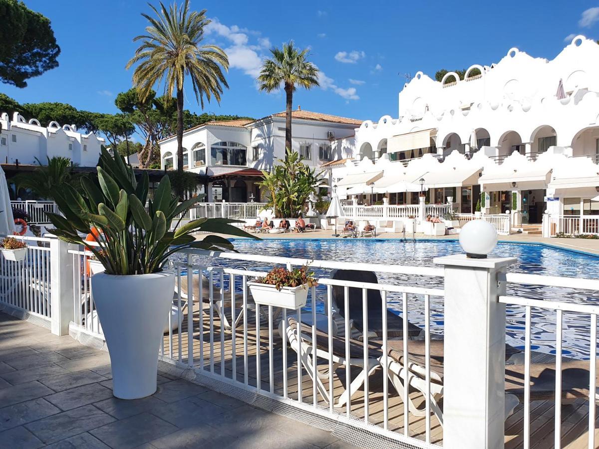 Beautiful House In Elviria, With 2 Bedrooms, 2 Swimming Pools, Sauna, Jacuzzi, Gym, Wifi