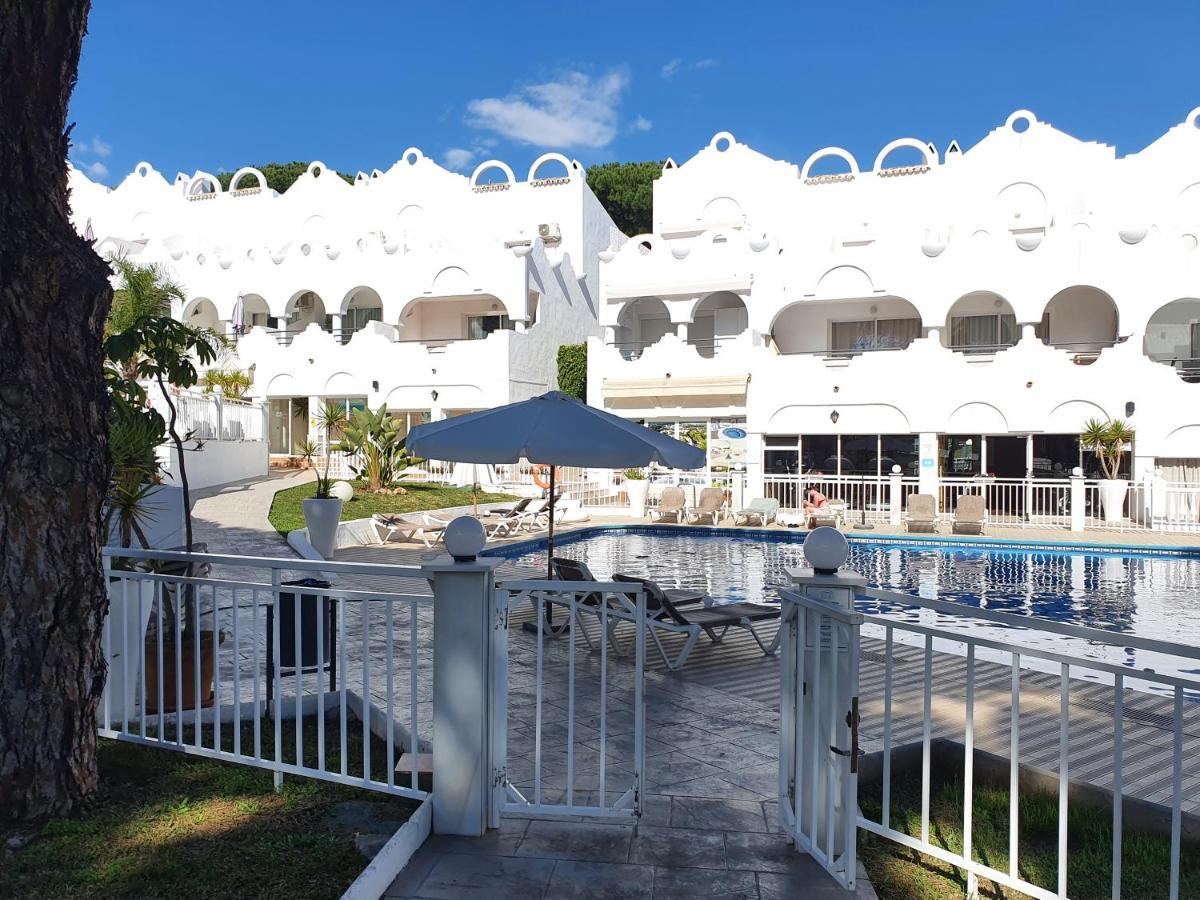 Beautiful House In Elviria, With 2 Bedrooms, 2 Swimming Pools, Sauna, Jacuzzi, Gym, Wifi Marbella