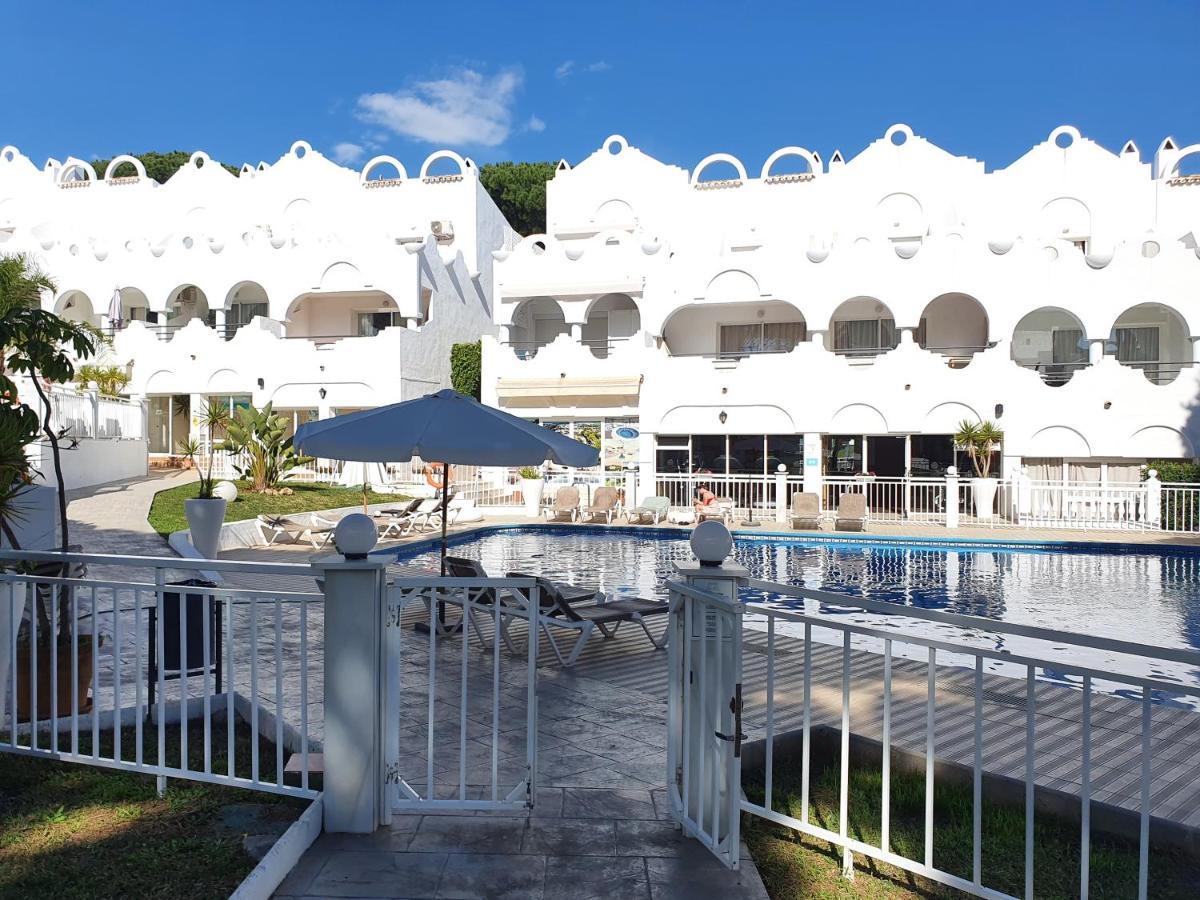 Beautiful House In Elviria, With 2 Bedrooms, 2 Swimming Pools, Sauna, Jacuzzi, Gym, Wifi Holiday home