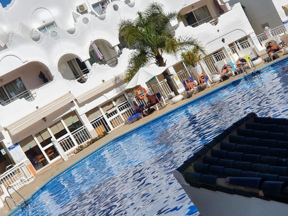 Holiday home Beautiful House In Elviria, With 2 Bedrooms, 2 Swimming Pools, Sauna, Jacuzzi, Gym, Wifi Marbella