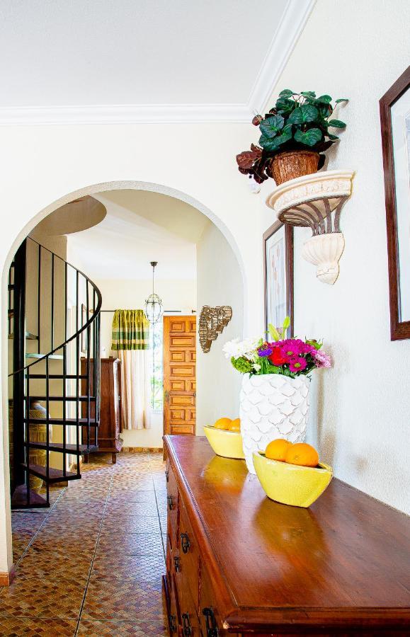 Maria In El Rosario - Mit Sicht Auf Gibralta Villa Marbella