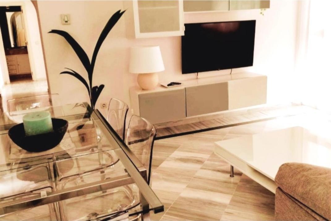 Chez Elo Ii. 3 Dorm. 3 Bedroom - Marbella. Milla De Oro. Apartamento