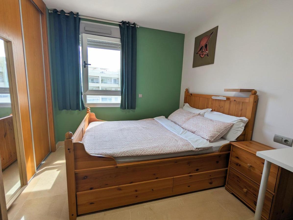 4814 з Bedrooms San Pedro * Marbella