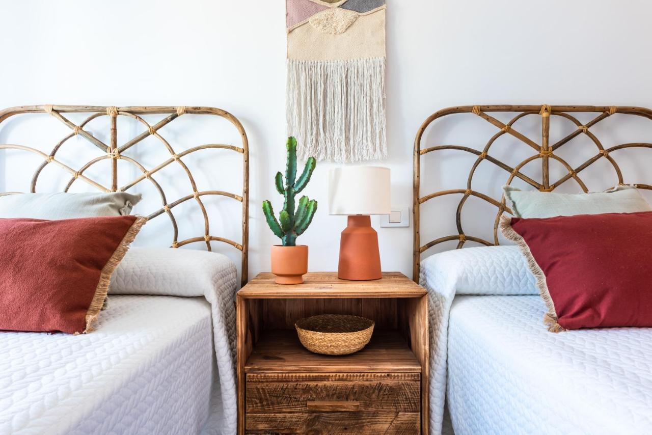 Center Iii Apartment *