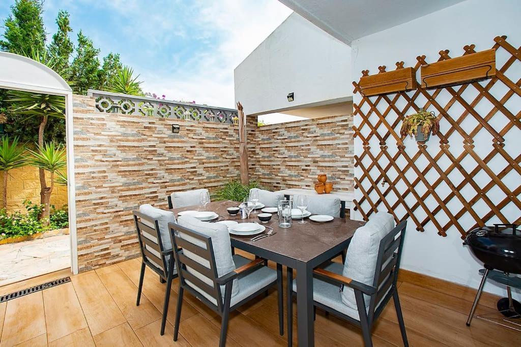 Beautiful And Quiet Family Townhouse In Great Location Ferienhaus Marbella
