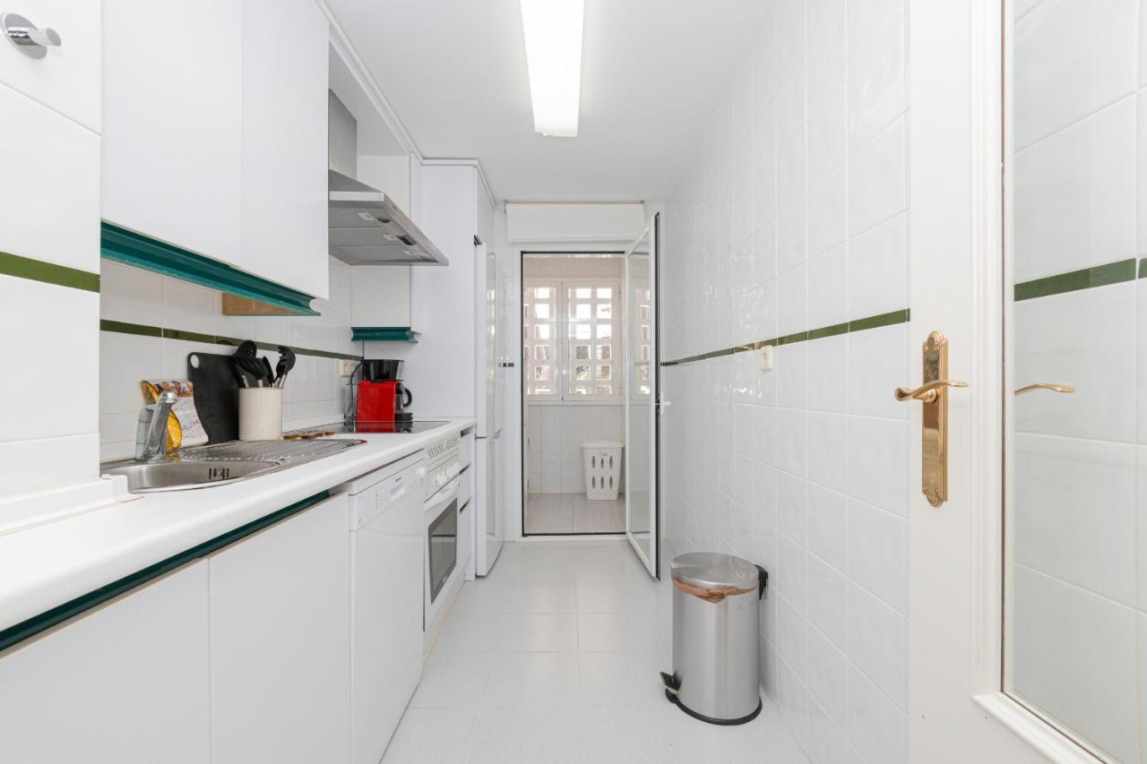 2 Bedrooms Terrace - Pool & Parking *