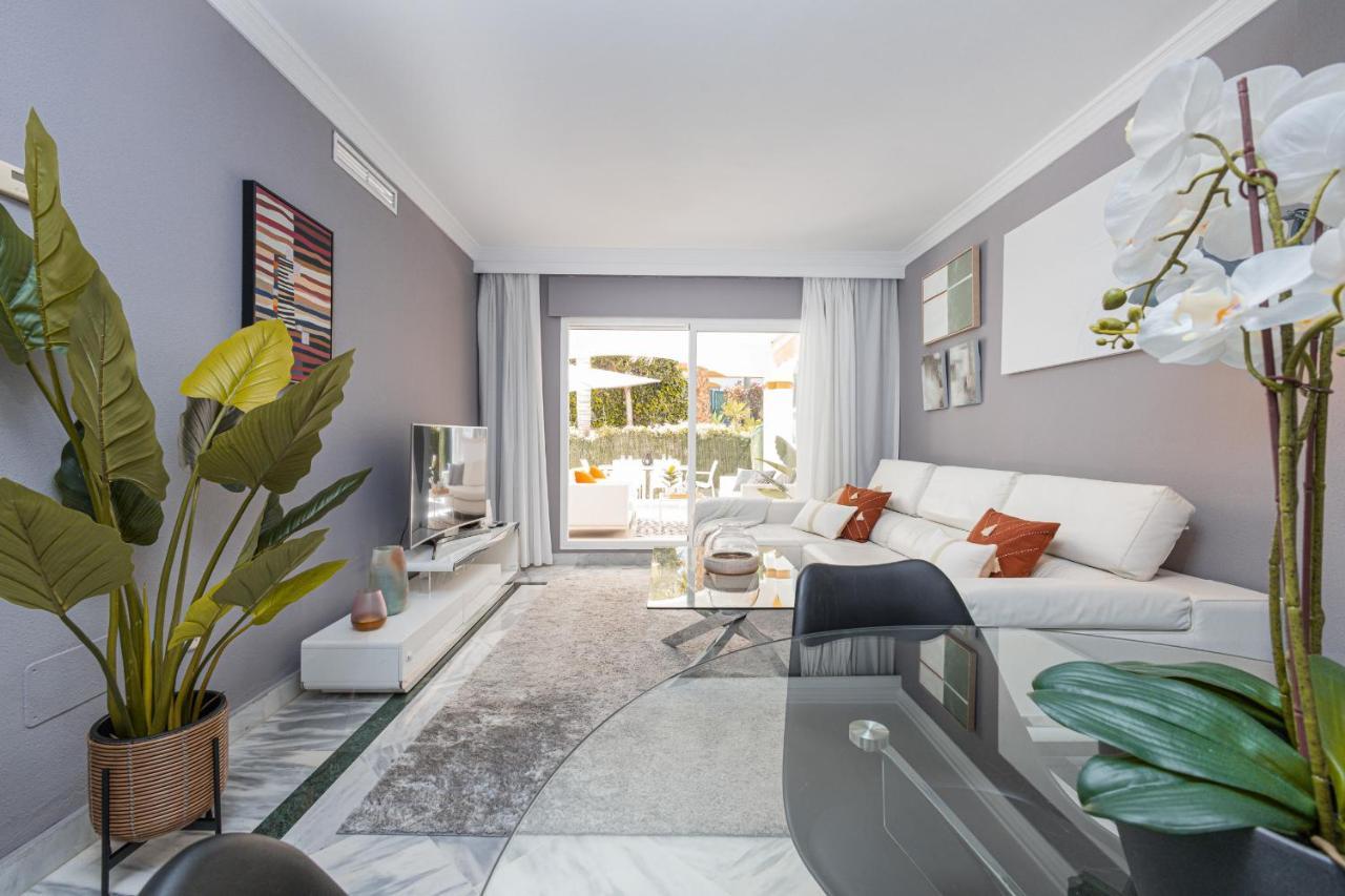 2 Bedrooms Terrace - Pool & Parking