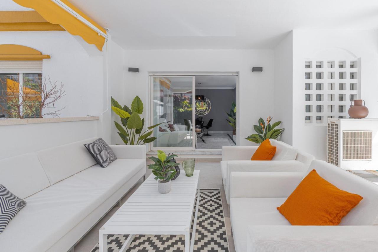 2 Bedrooms Terrace - Pool & Parking Marbella