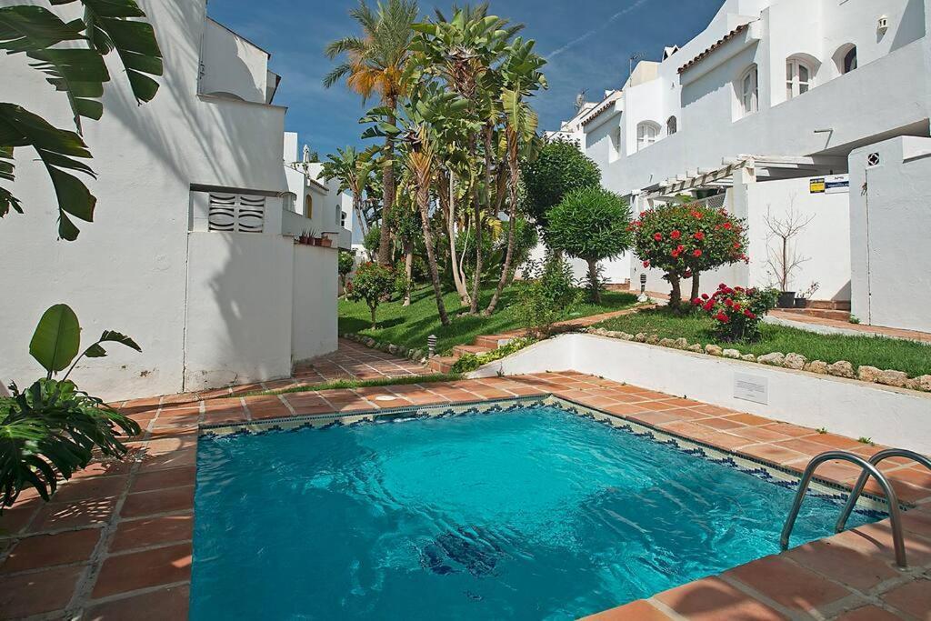Beautiful And Quiet Family Townhouse In Great Location