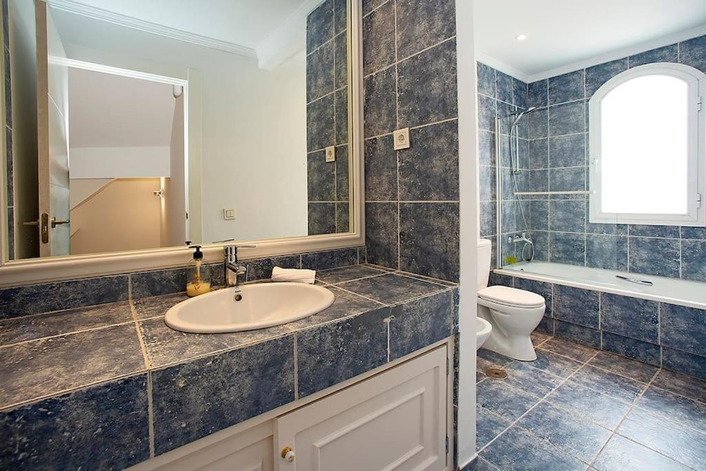 Beautiful And Quiet Family Townhouse In Great Location Marbella
