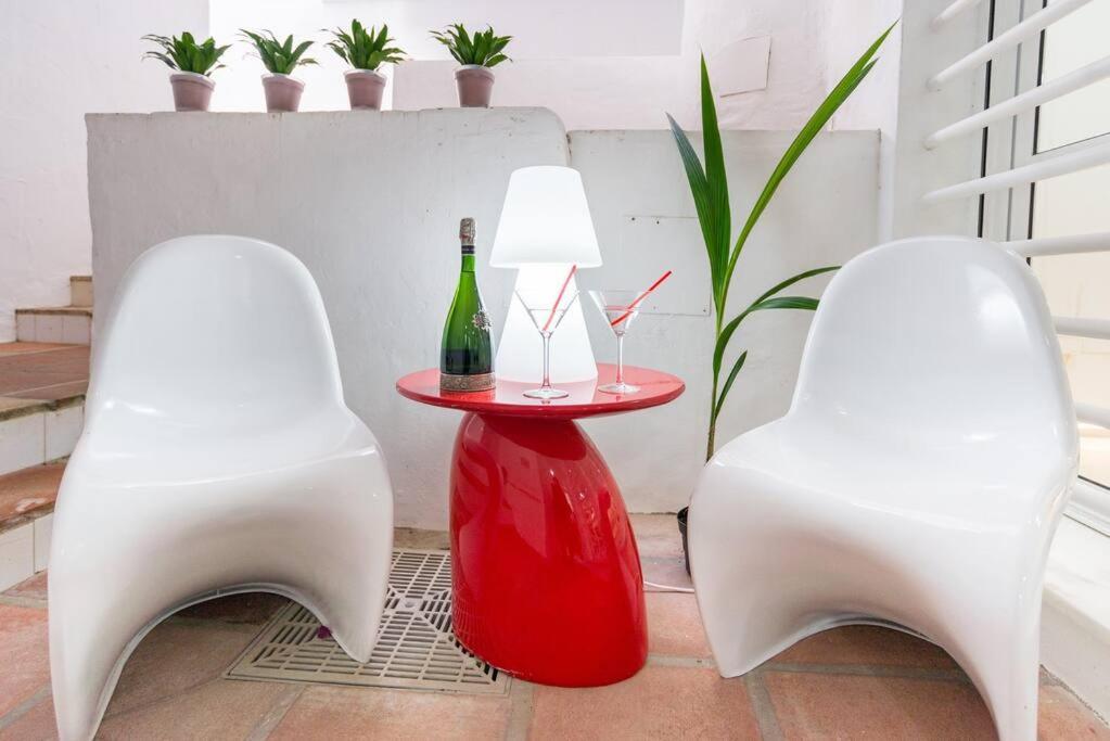 Incredible Luxury Location In Puerto Banus For Families Marbella