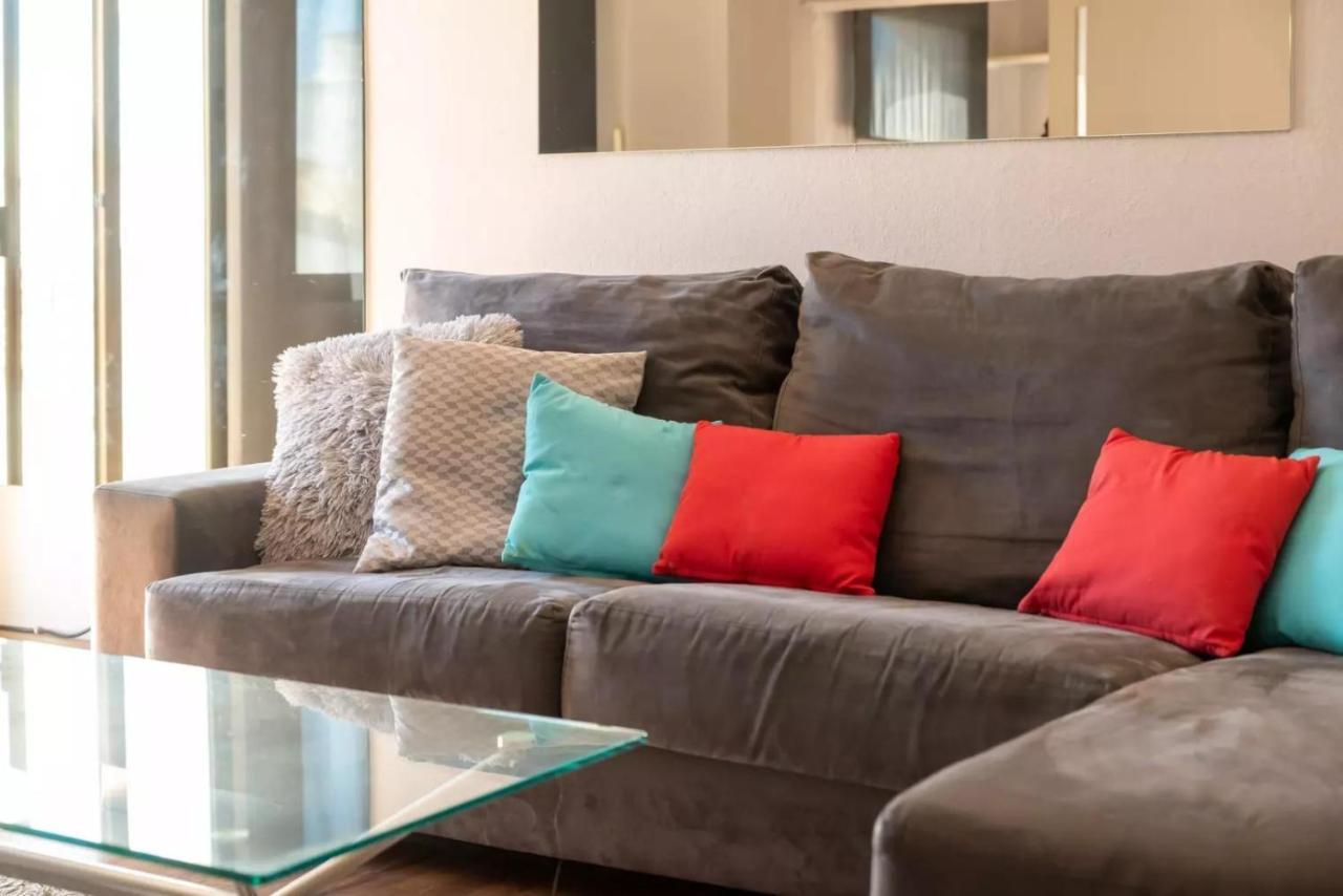 Chic Designer Apartment *