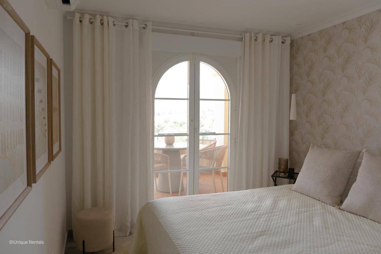 Apartment High-end 2 Bedroom Sea View In Puerto Banus *