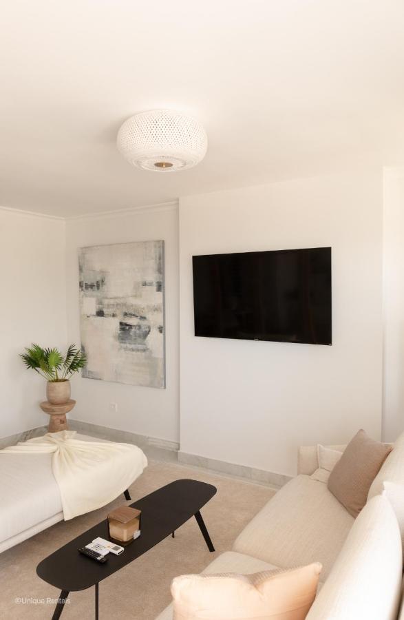 Apartment High-end 2 Bedroom Sea View In Puerto Banus Marbella