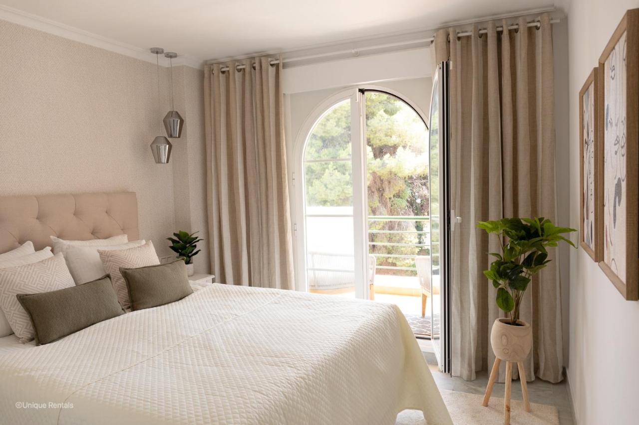 High-end 2 Bedroom Sea View In Puerto Banus *