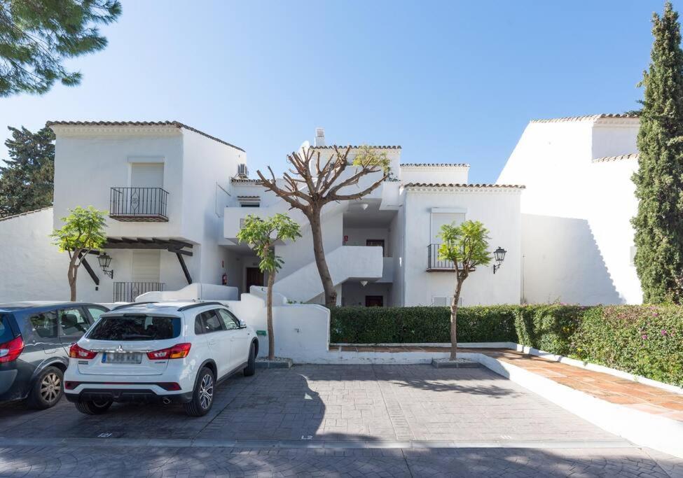Incredible Luxury Location In Puerto Banus For Families Apartment Marbella