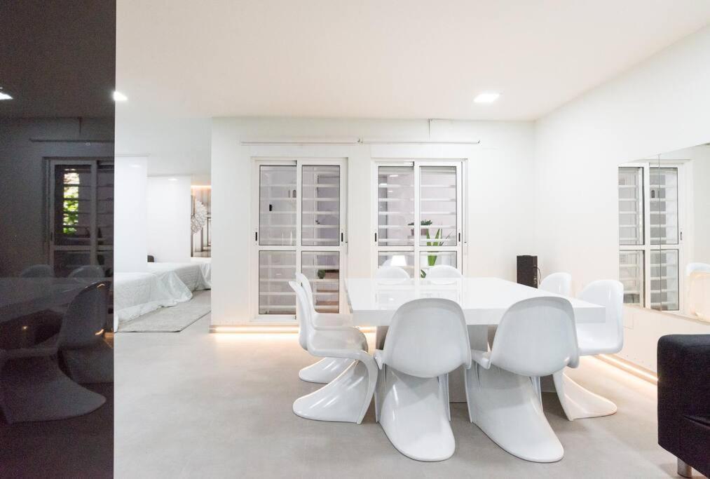Incredible Luxury Location In Puerto Banus For Families Marbella