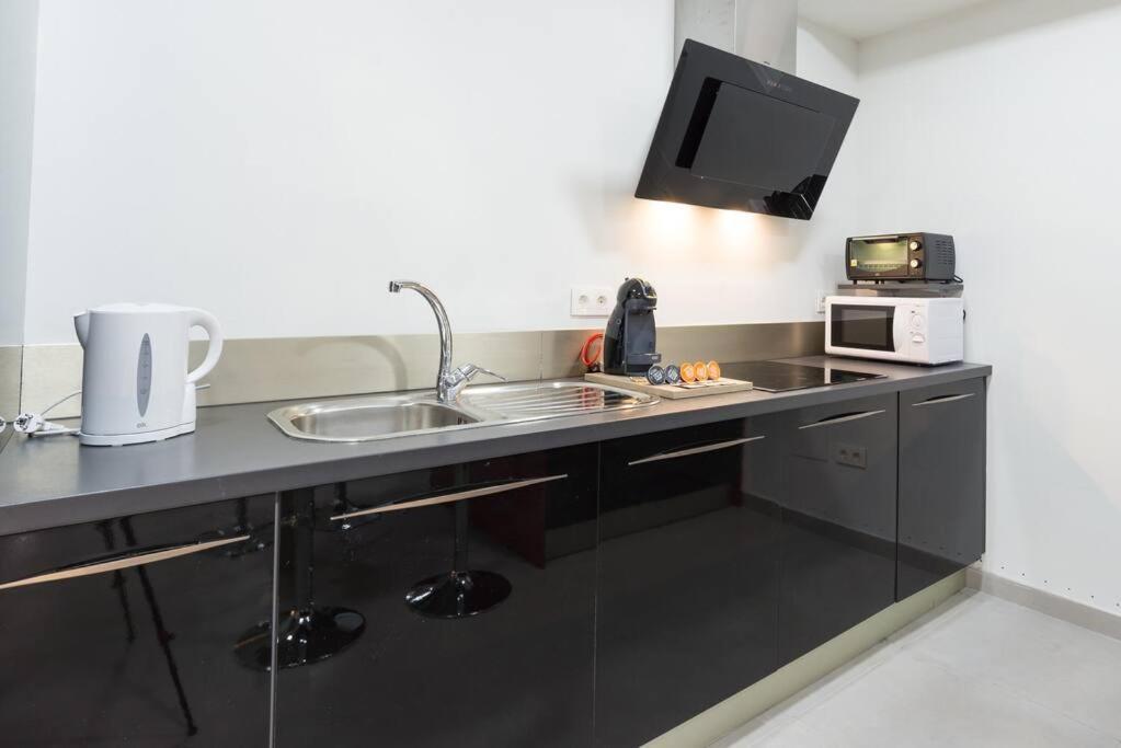 Incredible Luxury Location In Puerto Banus For Families Marbella