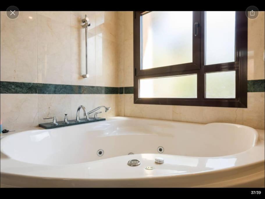 Luxury On Mistral Beach, Puerto Banus. * Marbella