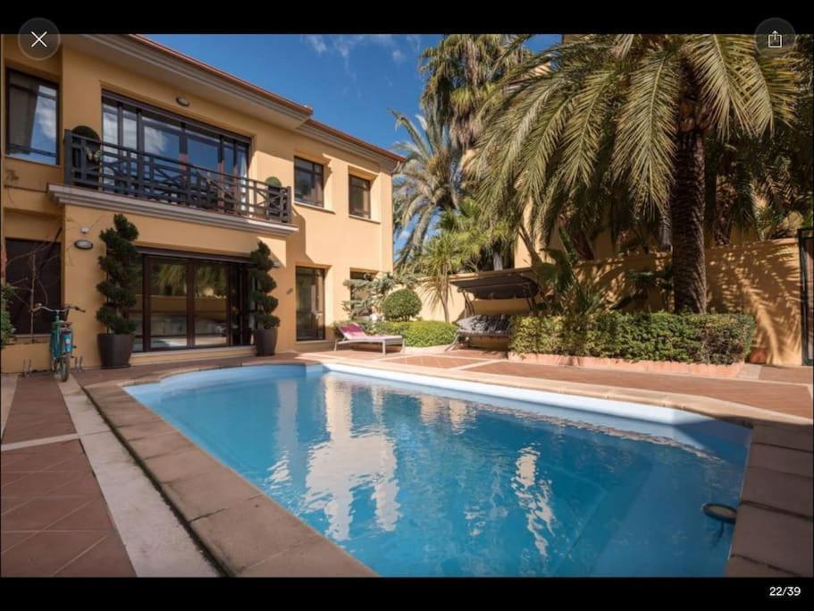 Luxury On Mistral Beach, Puerto Banus. Villa Marbella