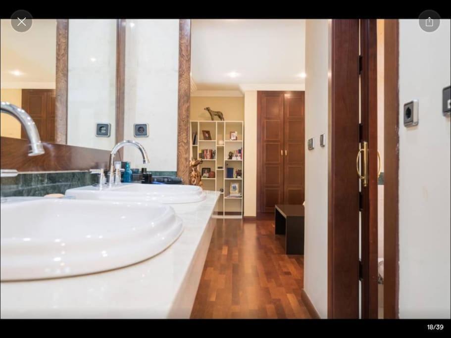 Villa Luxury On Mistral Beach, Puerto Banus.