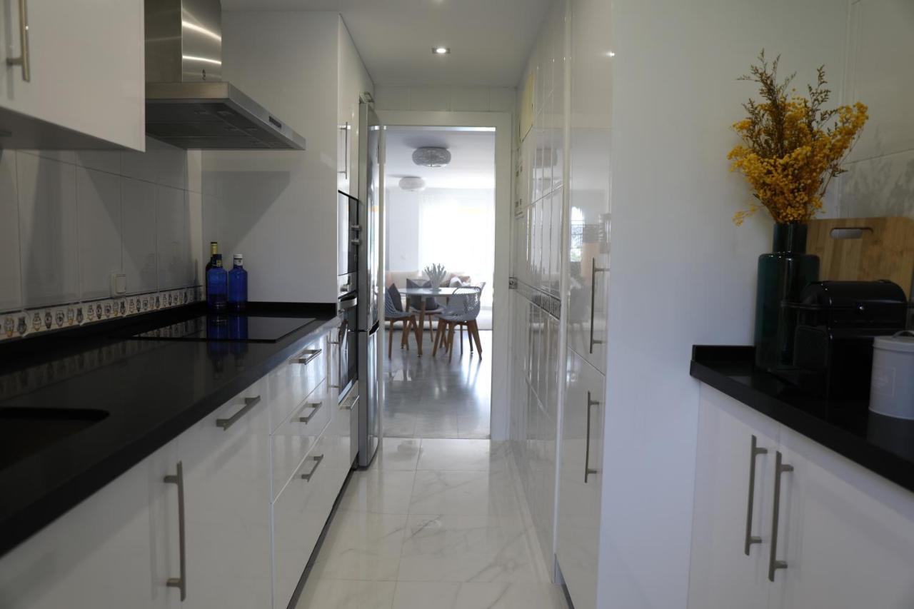 High-end 2 Bedroom Sea View In Puerto Banus Apartment *