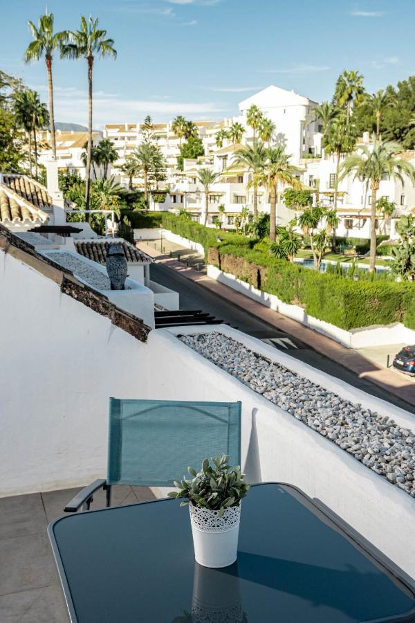 Captivating 2 Bedroom In Popular Nueva Andalucia Close To Centro Plaza Appartement *