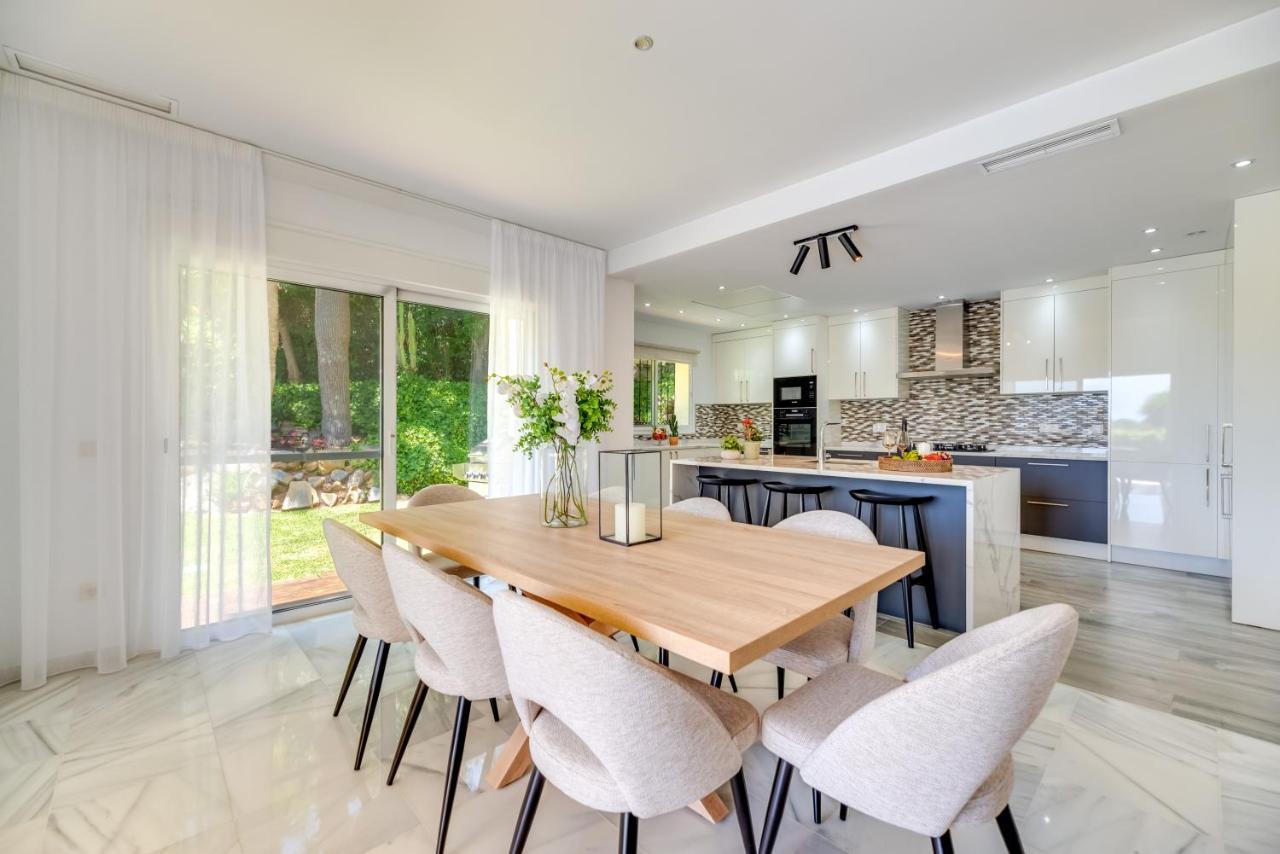 Vacation I Nadal, Private Pool, Lush Garden, Beaches At Your Doorstep Villa