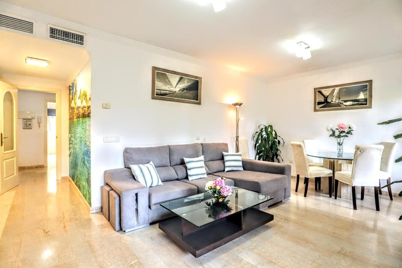 Sunny In Elviria Apartment