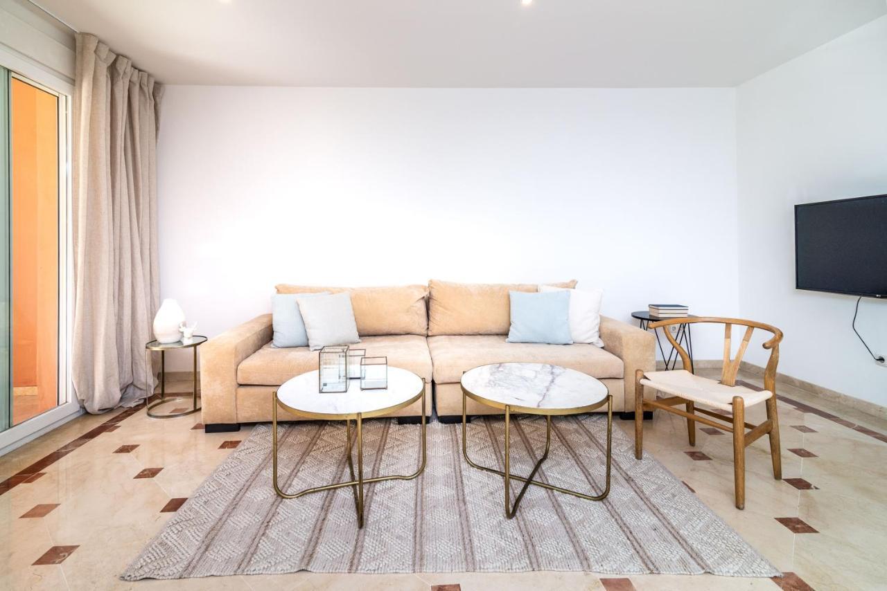 Vacation - Federer, Old Town With A Big Communal Pool And Andalusian Garden Vakantiehuis Marbella