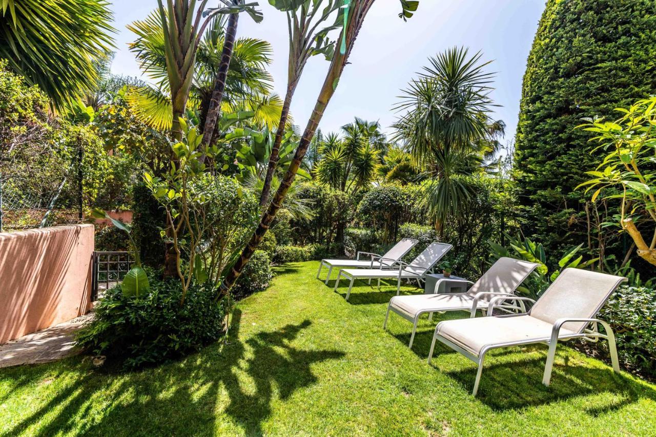Vacation - Federer, Old Town With A Big Communal Pool And Andalusian Garden