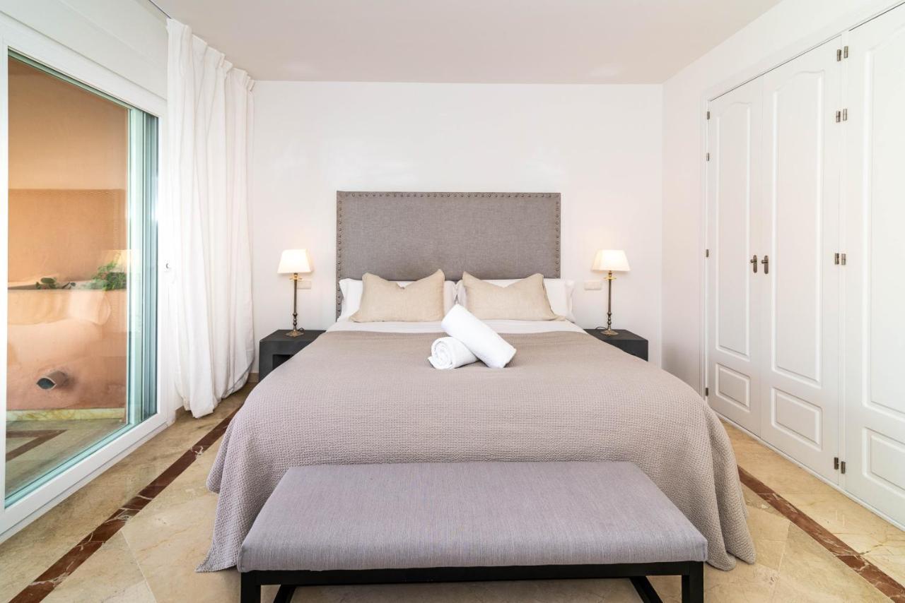 Vacation - Federer, Old Town With A Big Communal Pool And Andalusian Garden Vakantiehuis Marbella