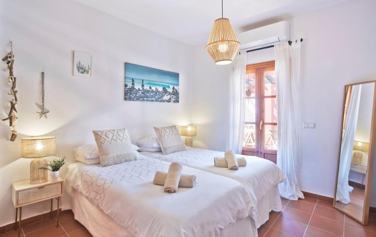 Dunas De - Beachfront 3 Bed * Marbella