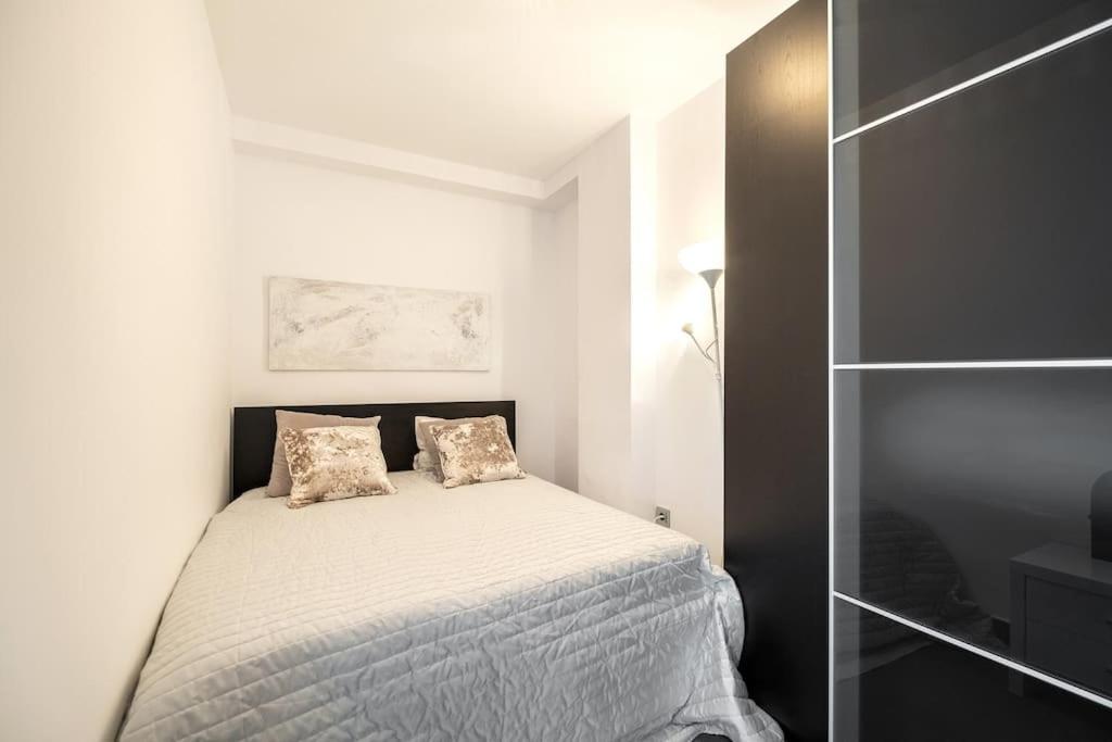 Apartment Puerto Banus Front Line 2 Bedroom *