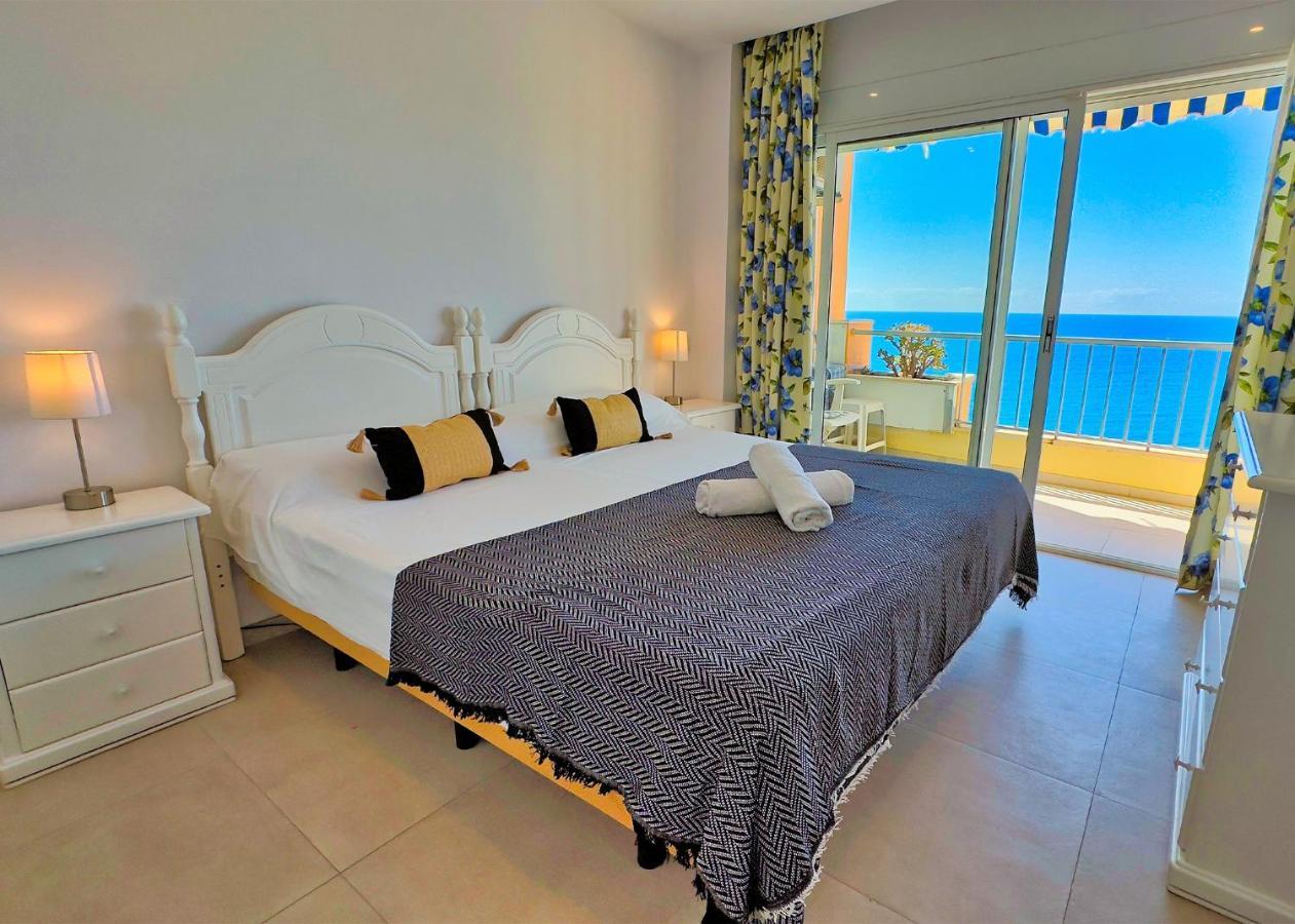 Apartment Diana 905. Superb South-facing One-bedroom With Amazing Sea Views.